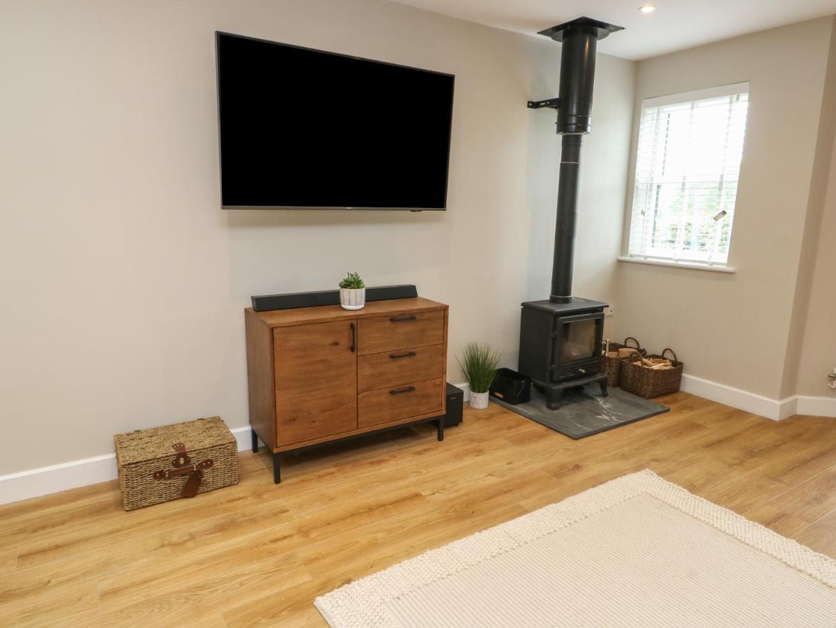 Bay Tree Cottage เคอร์นาวอน ภายนอก รูปภาพ